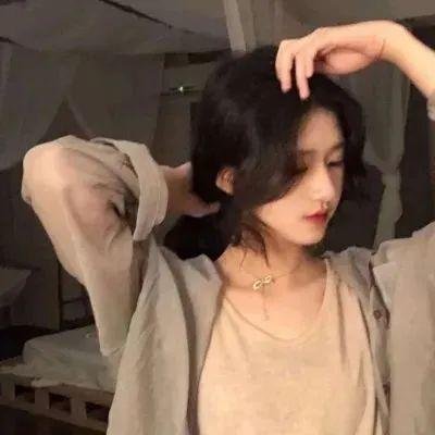 大宅院的女人